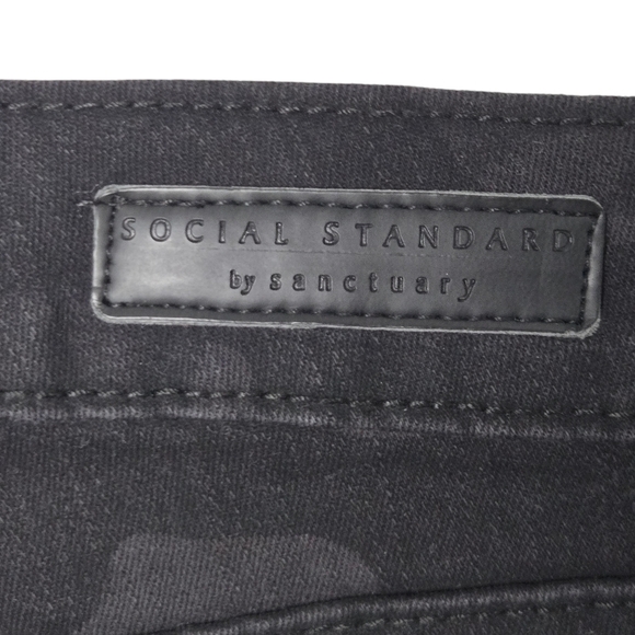 Social Standard by Sanctuary Women's Ankle Skinny Black Camo Denim Jeans Size 10 - Picture 7 of 15